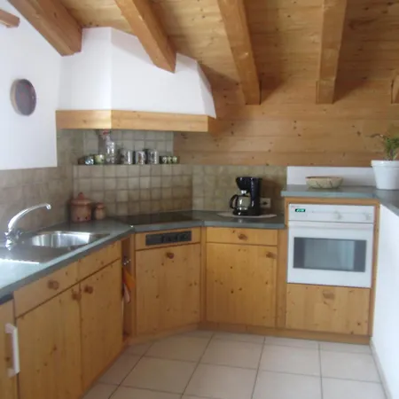 Apartment Cuntera *